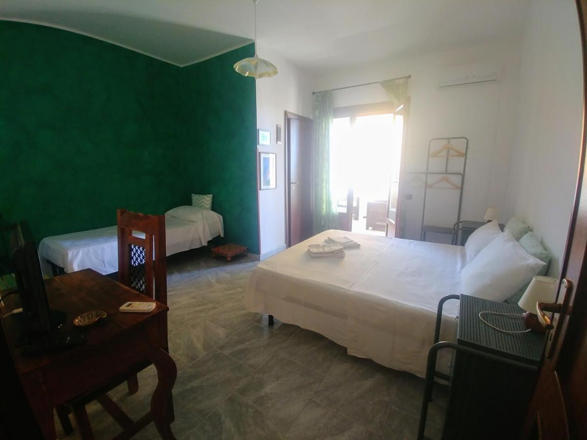 B&B Nereidi เมลิโต ดิ ปอร์โตซัลโว ภายนอก รูปภาพ