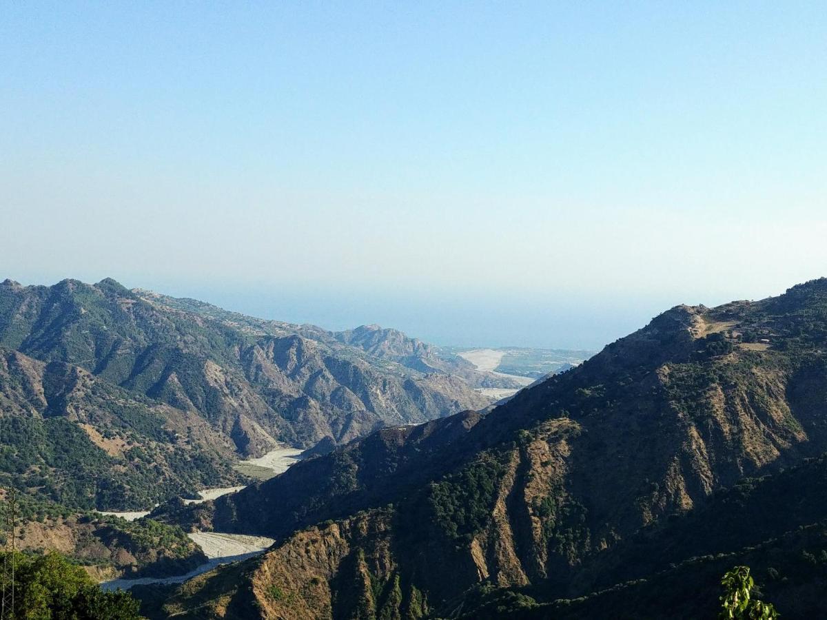 B&B Nereidi เมลิโต ดิ ปอร์โตซัลโว ภายนอก รูปภาพ