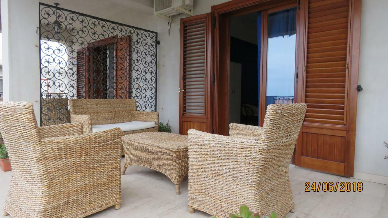 B&B Nereidi เมลิโต ดิ ปอร์โตซัลโว ภายนอก รูปภาพ
